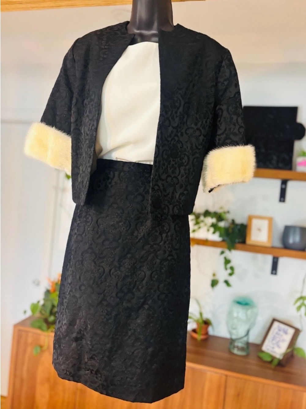 Vintage 1960s Handmade Brocade Set with Rabbit Fur – Unique One-of-a-Kind - Picture 2 of 9